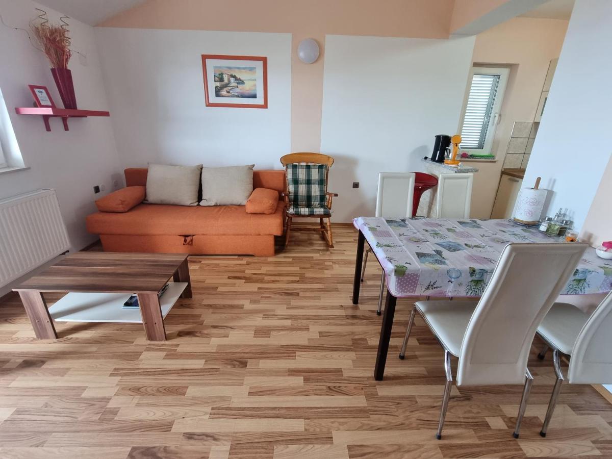 Apartments Katarina Smrika Bagian luar foto