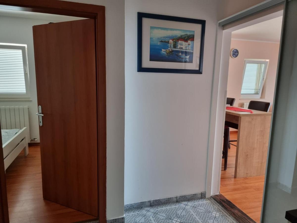 Apartments Katarina Smrika Bagian luar foto
